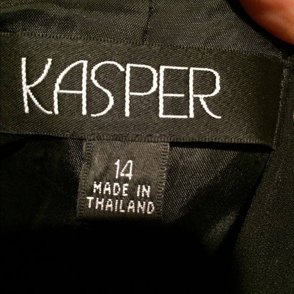 Kasper matching top and skirt . - Picture 2 of 6